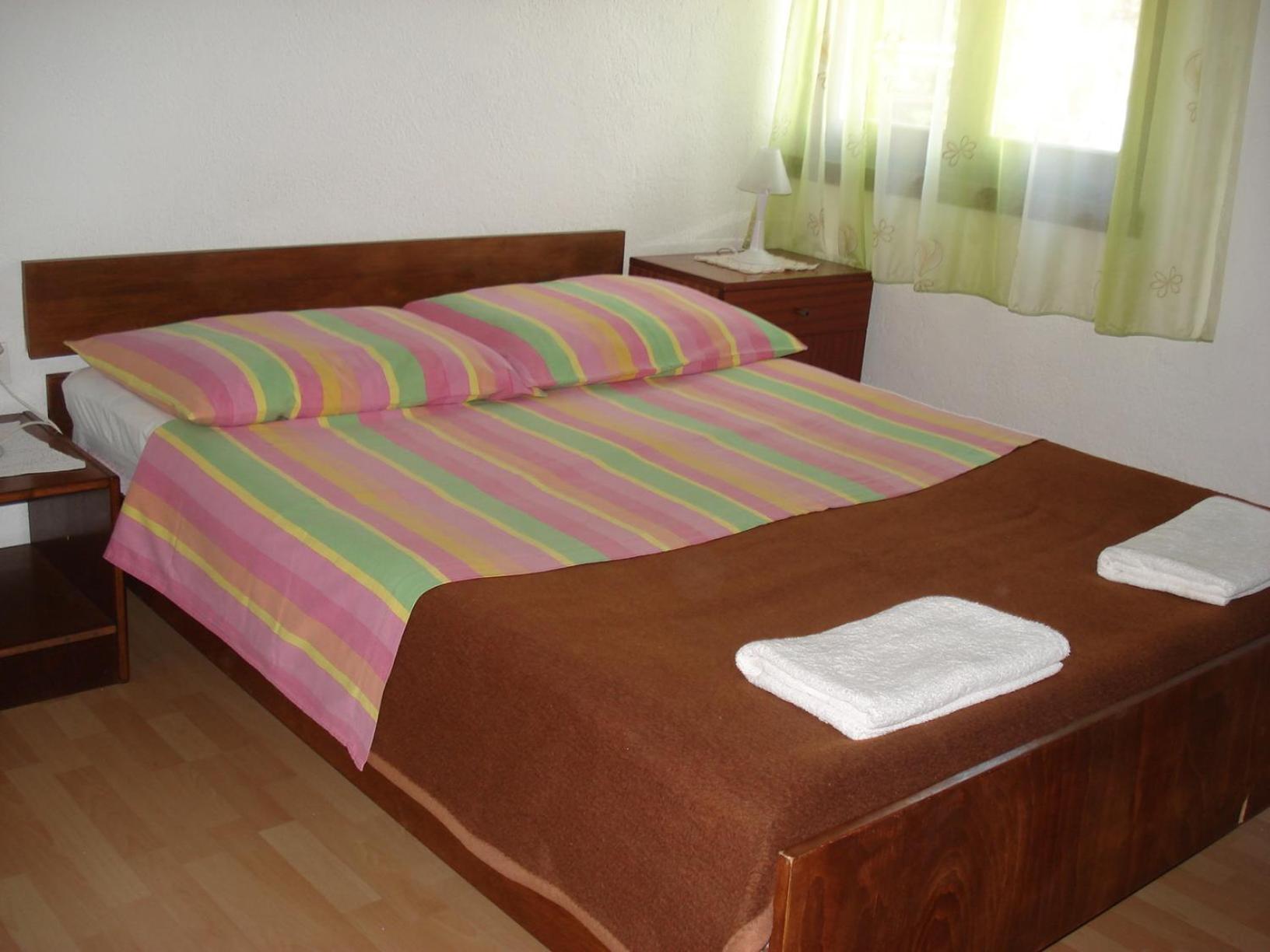 Apartments Mia Starigrad Paklenica Exterior foto